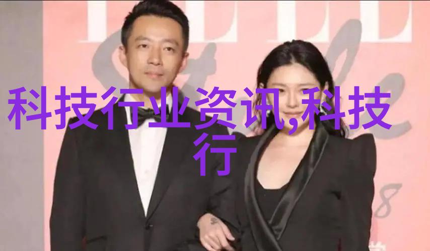 抱着边走边撞水流了一地的水我的午后小灾难