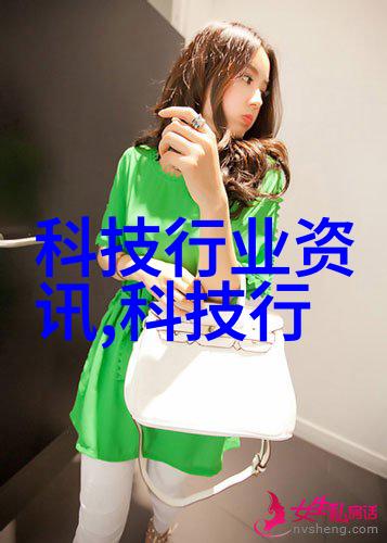 瑞尼A2工作执法记录仪在中关村最大的数码市场火爆销售吸引了大量青少年购买
