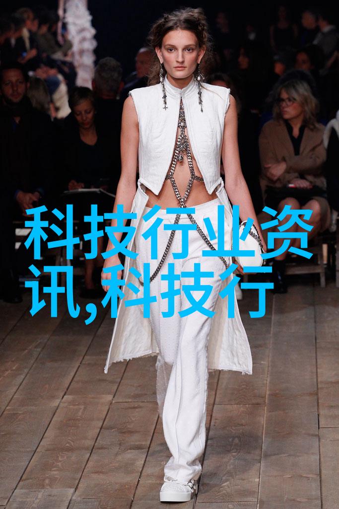 探索日本美妆界的双重面貌亲肤与遮瑕的完美融合