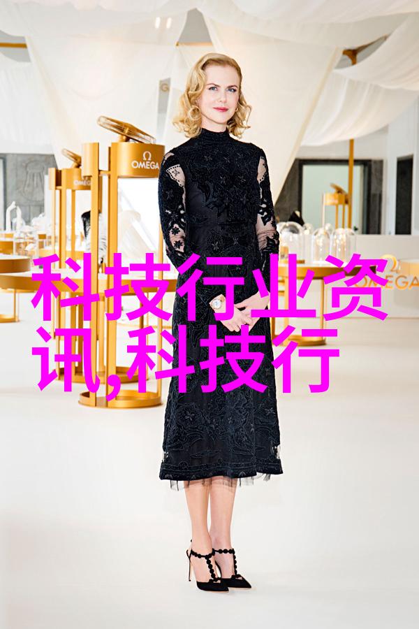 灌装机械我是如何运用一台小巧机器让果汁瓶子里充满了新鲜的活力