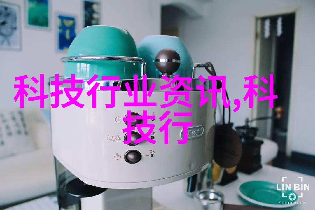 新中式卧室装修效果图-沉稳雅致新中式风格卧室装修艺术探索
